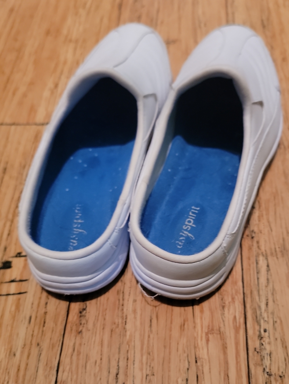 Easy spirit Size 10 Slip-On Casual Shoes in White and Blue - Picture 4 of 8